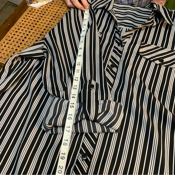 Notations classic black & white top shirt blouse, 2X - Picture 8 of 10